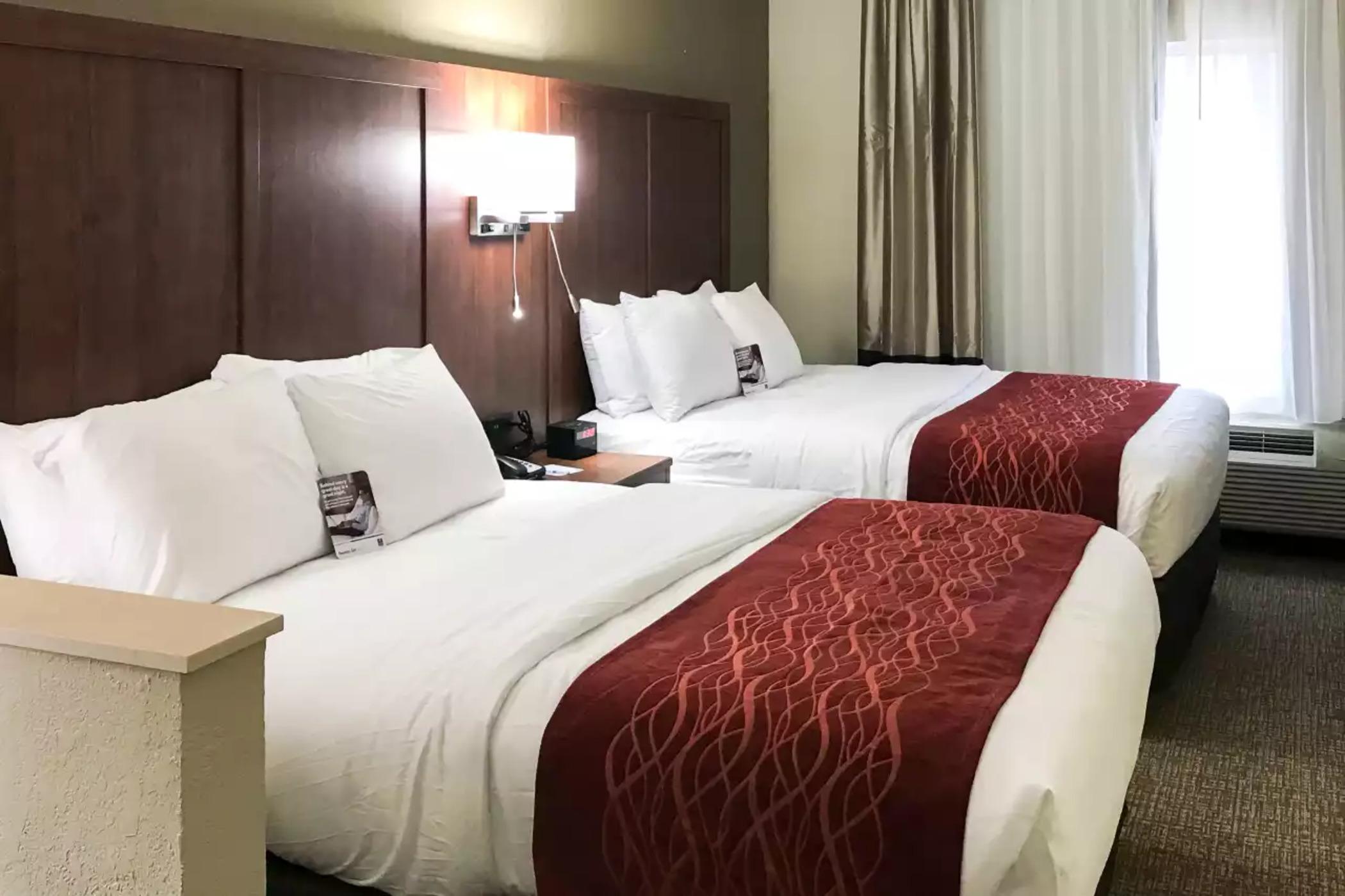 Comfort Inn & Suites Montgomery East Carmichael Rd Екстер'єр фото