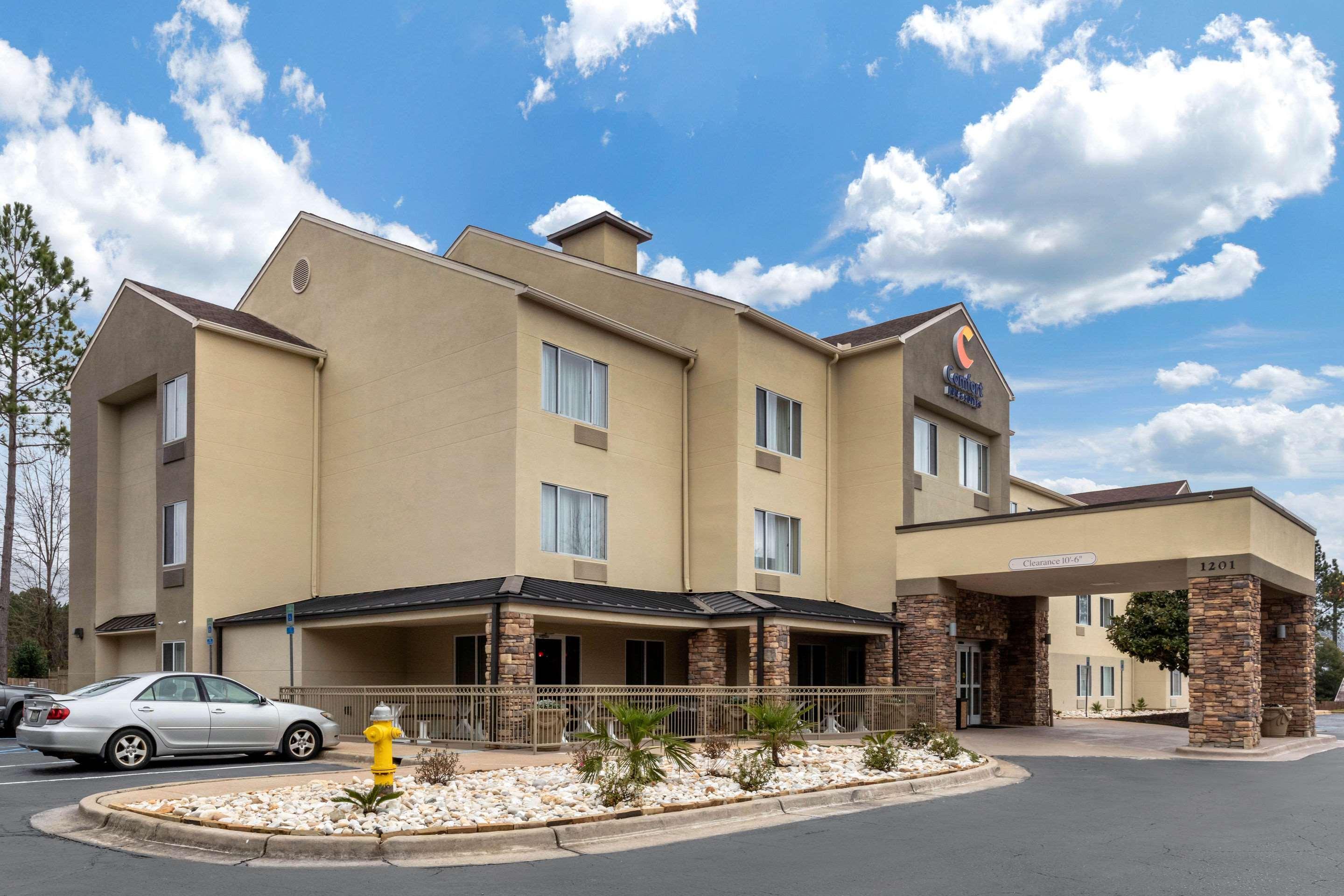 Comfort Inn & Suites Montgomery East Carmichael Rd Екстер'єр фото