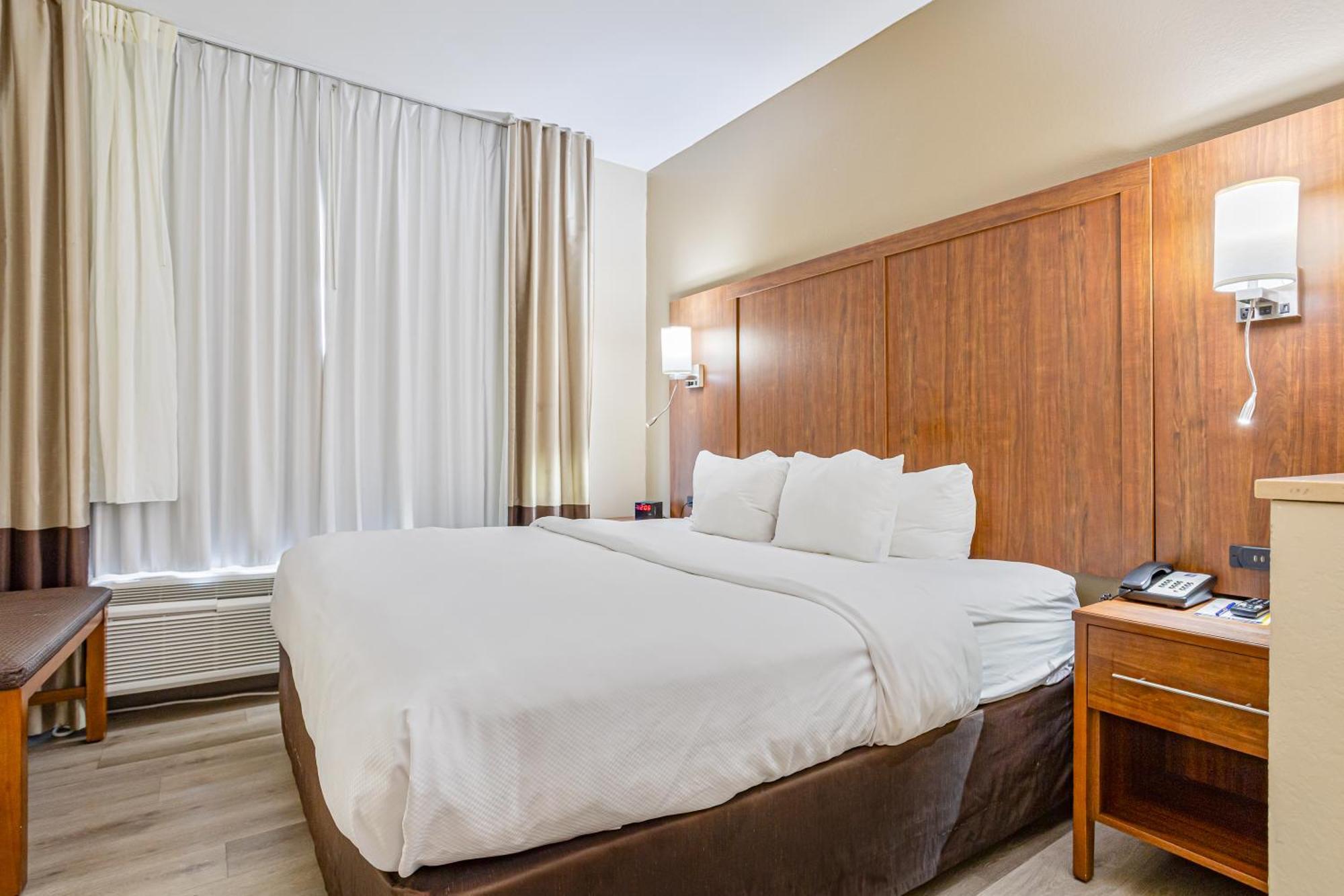 Comfort Inn & Suites Montgomery East Carmichael Rd Екстер'єр фото