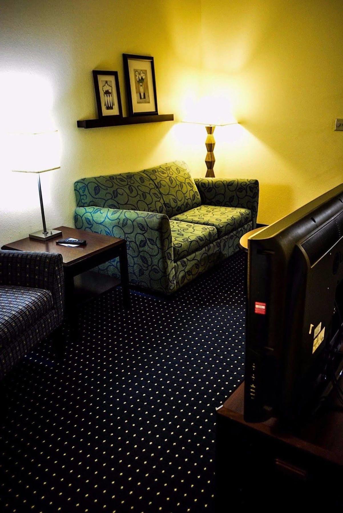 Comfort Inn & Suites Montgomery East Carmichael Rd Екстер'єр фото