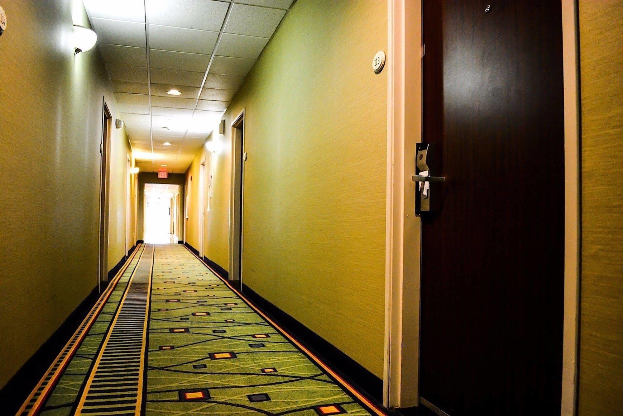 Comfort Inn & Suites Montgomery East Carmichael Rd Екстер'єр фото